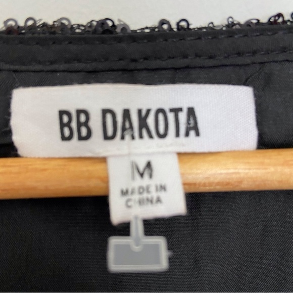 BB Dakota sequins shortall  black jumpsuit shorts onepiece V neck dark Academia - Picture 3 of 16